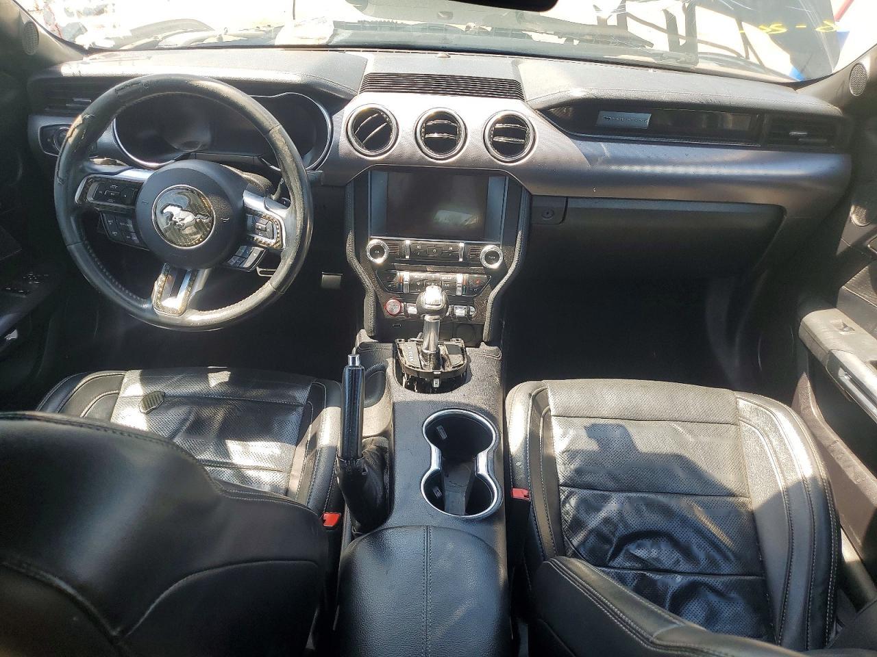 2018 Ford Mustang - zdjęcie 8