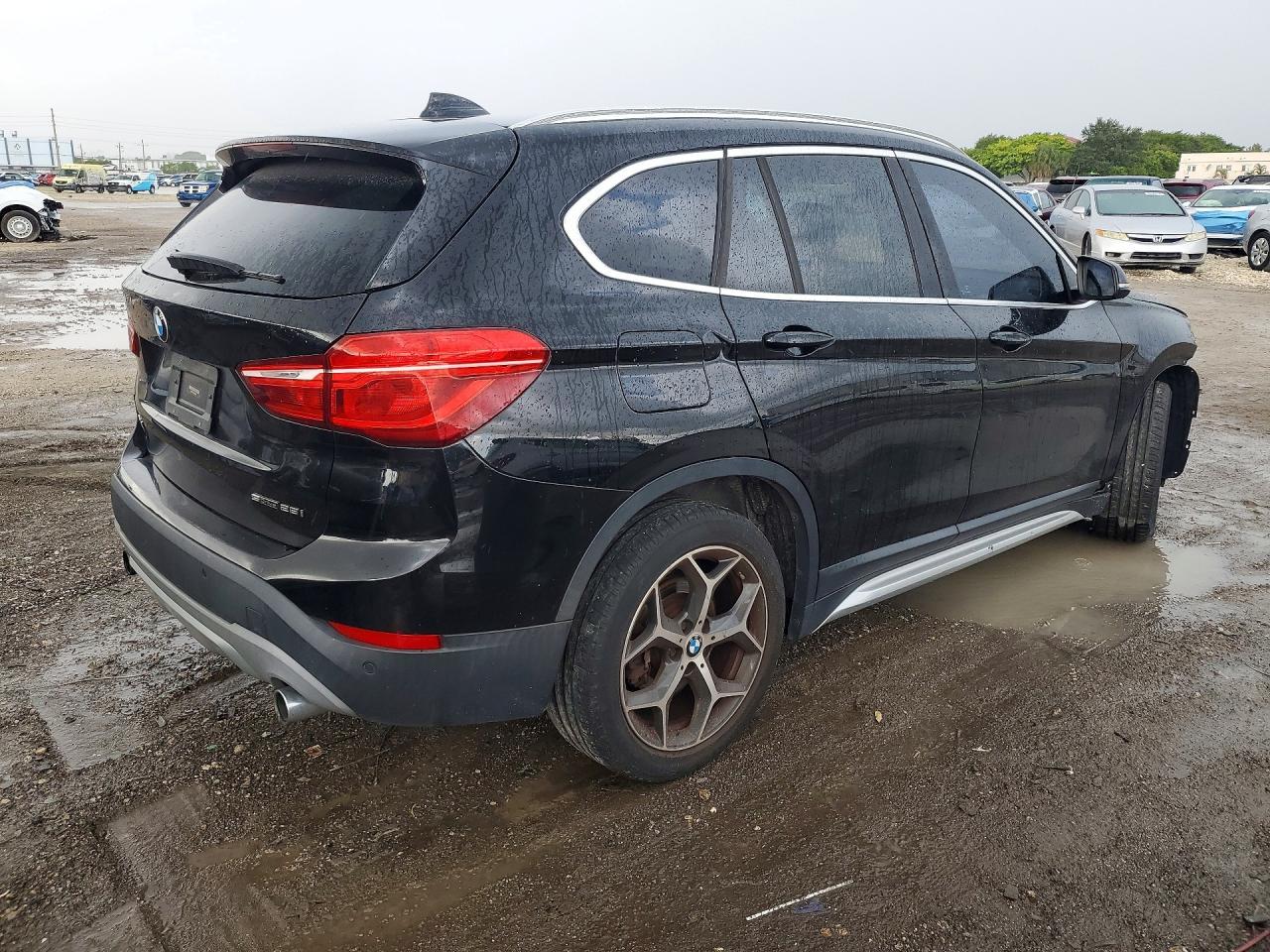 2018 BMW X1 Sdrive28I - zdjęcie 3