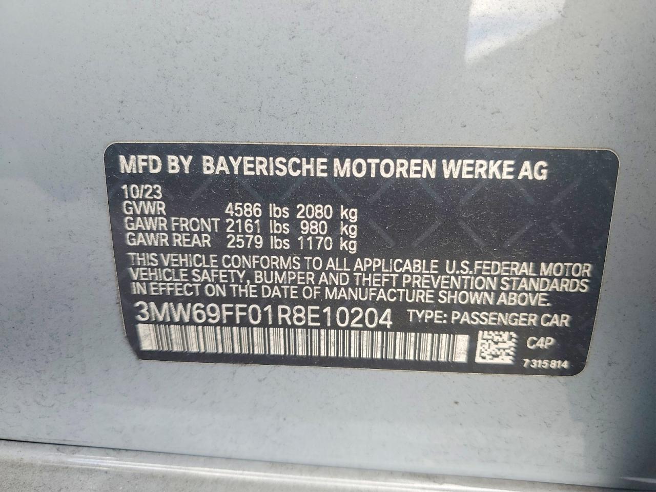 2024 BMW 330I - zdjęcie 12