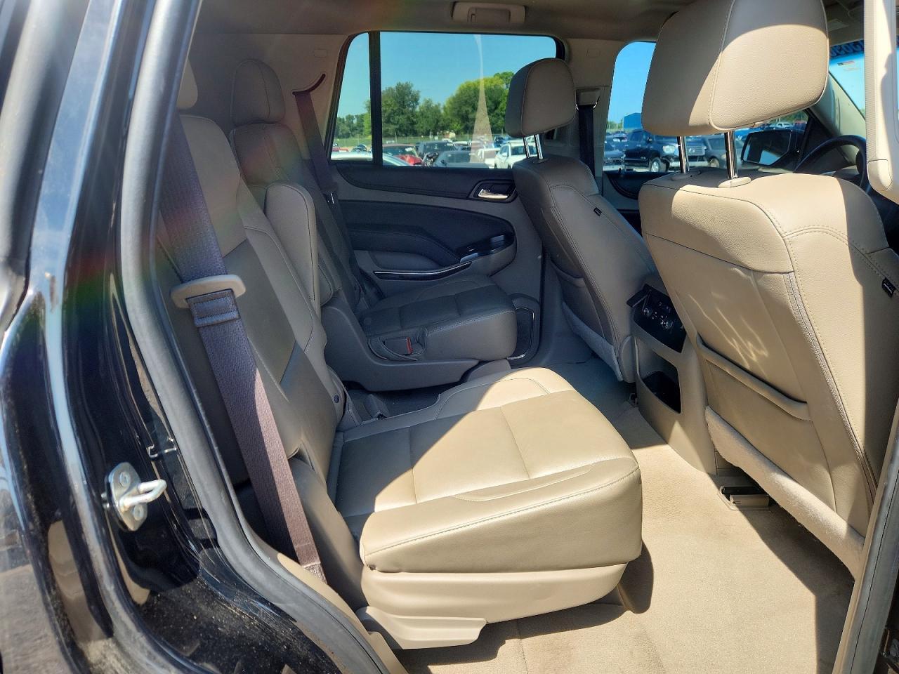 2019 Chevrolet Tahoe C1500 Lt - zdjęcie 11