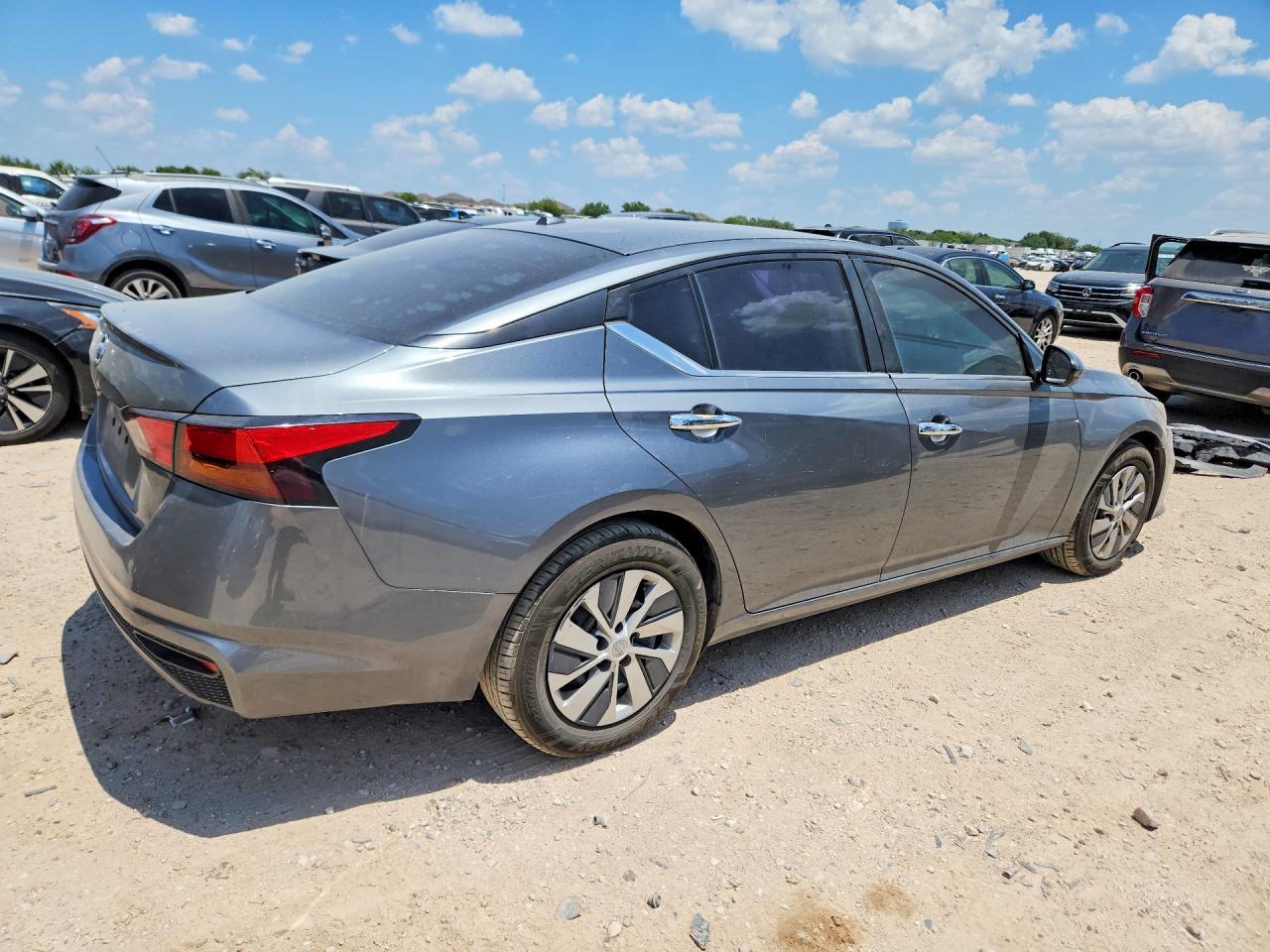 2019 Nissan Altima S - zdjęcie 3