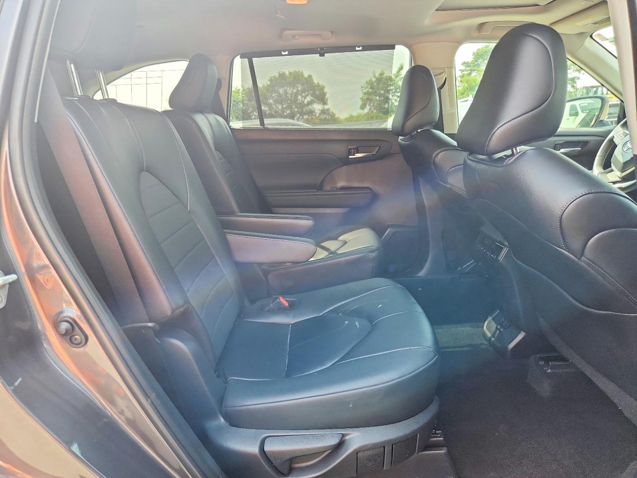 2024 Toyota Highlander Xle - zdjęcie 11