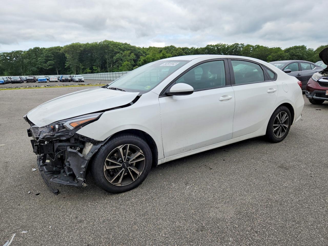 2024 Kia Forte Lxs - zdjęcie główne