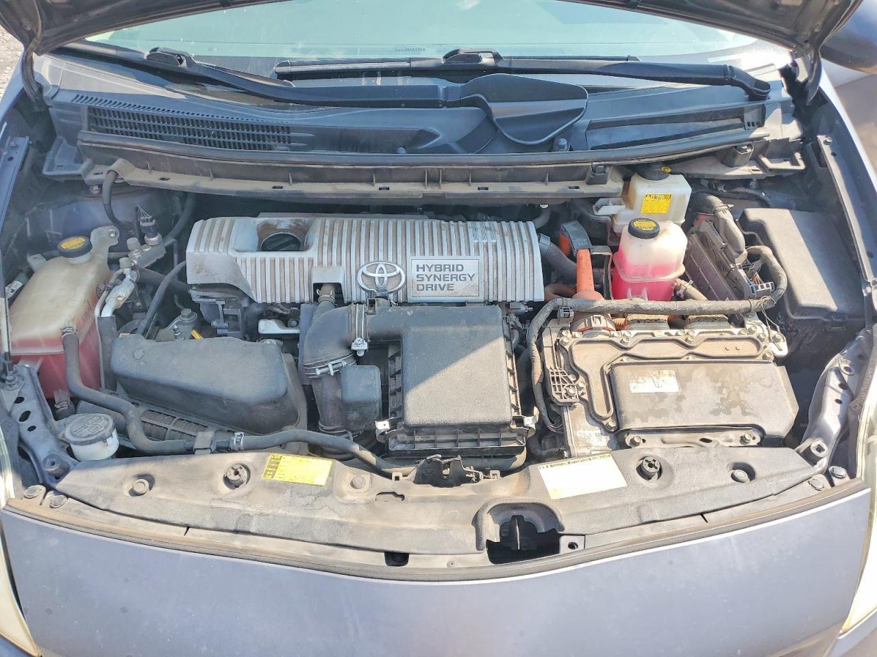 2013 Toyota Prius Two - zdjęcie 11