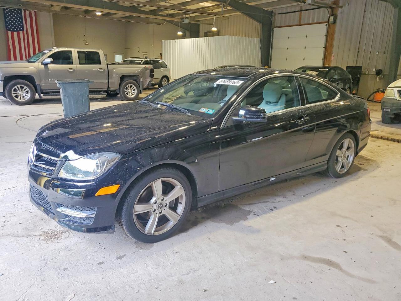 2014 Mercedes-Benz C 250 - zdjęcie główne