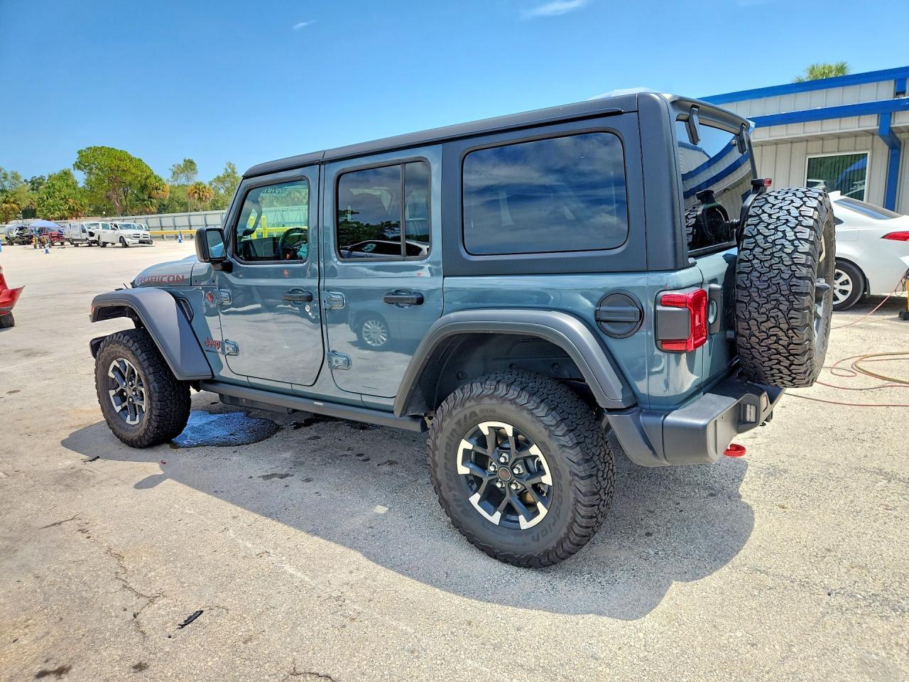 2026 Jeep Wrangler Rubicon - zdjęcie 2