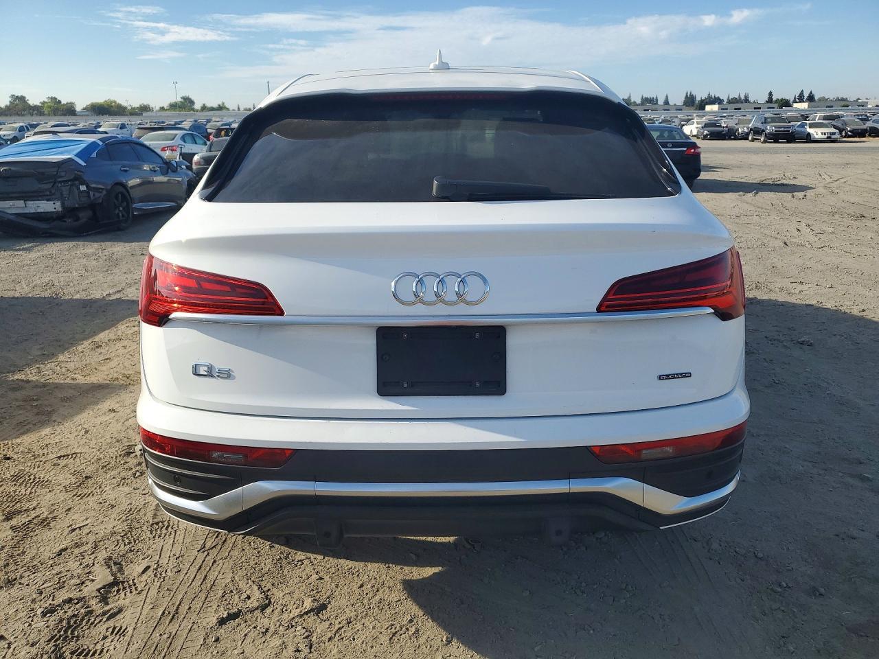 2021 Audi Q5 Sportback Premium Plus - zdjęcie 6