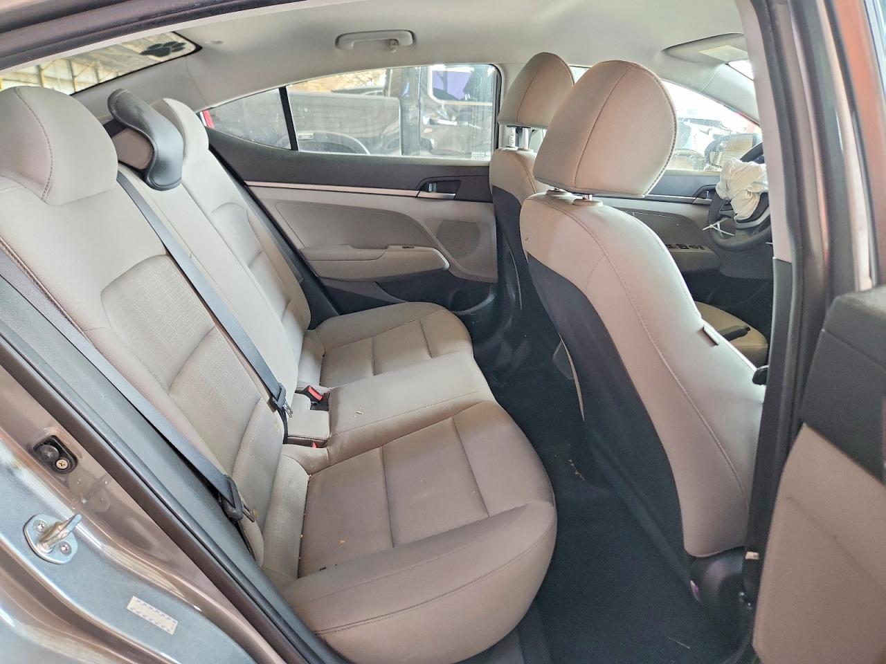 2017 Hyundai Elantra Se - zdjęcie 10