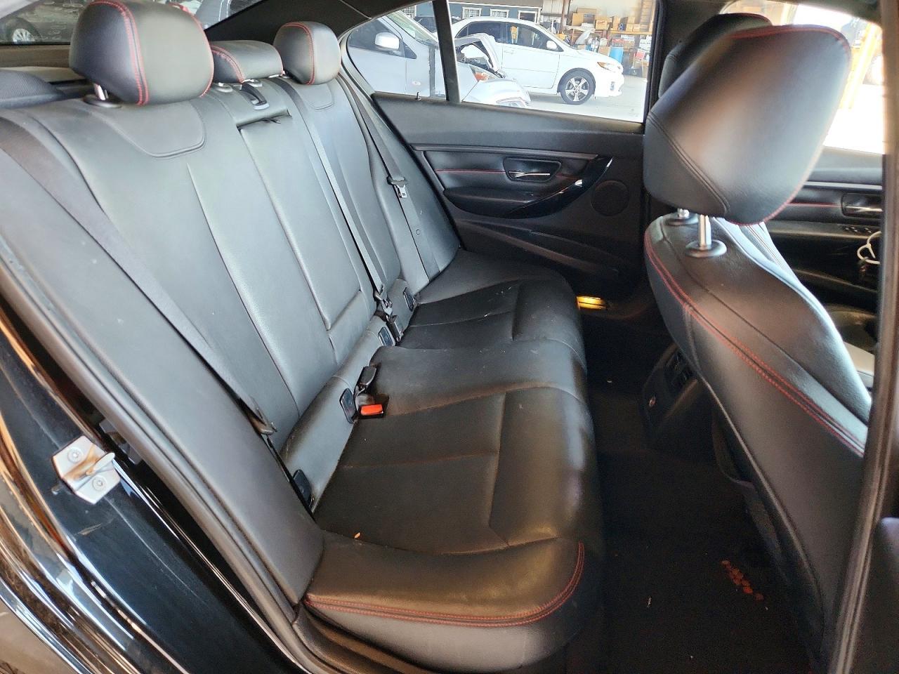 2013 BMW 335 I - zdjęcie 10