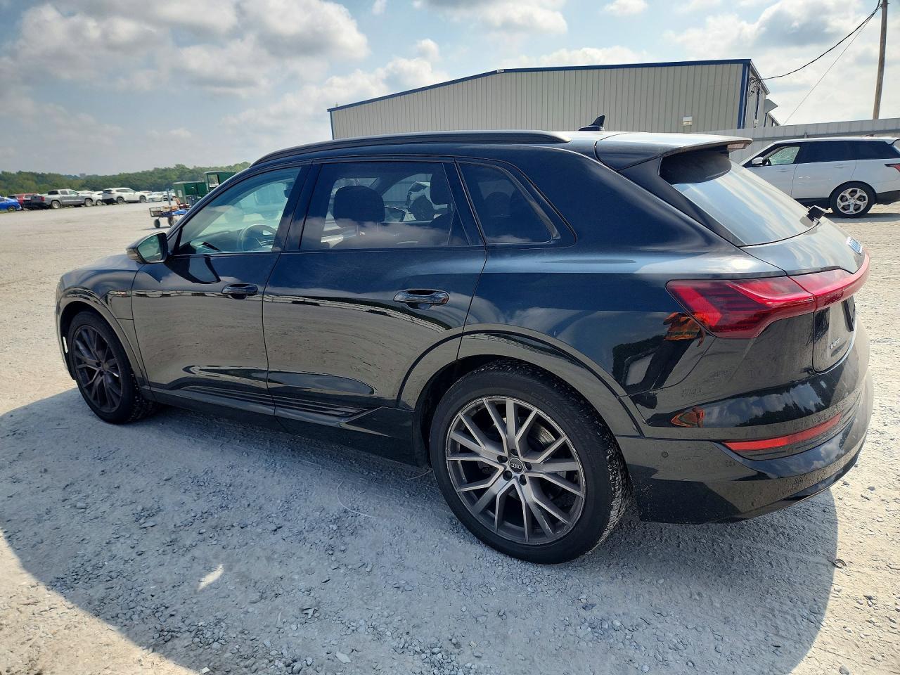 2021 Audi E-Tron Prestige - zdjęcie 2