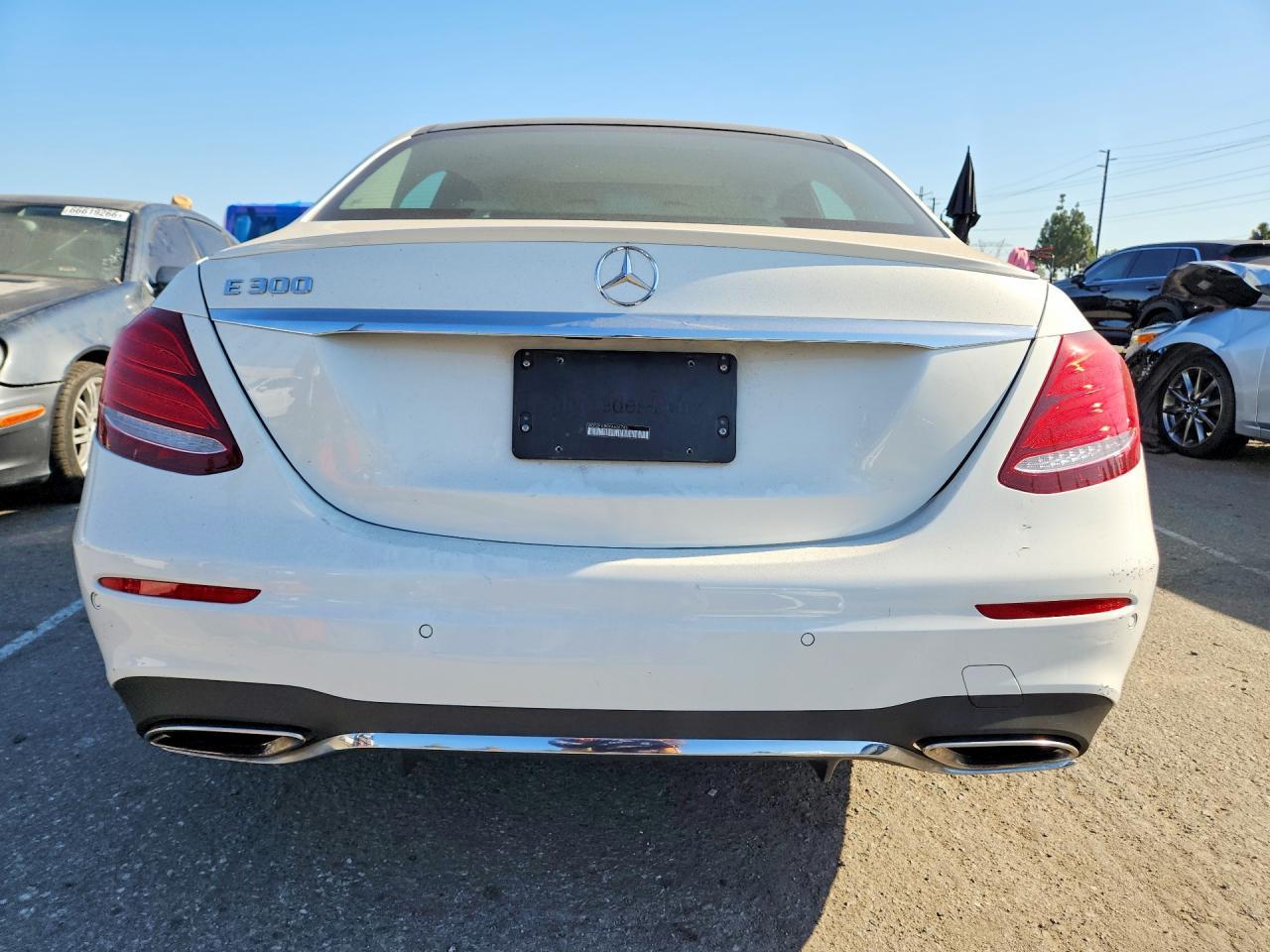 2019 Mercedes-Benz E 300 - zdjęcie 6