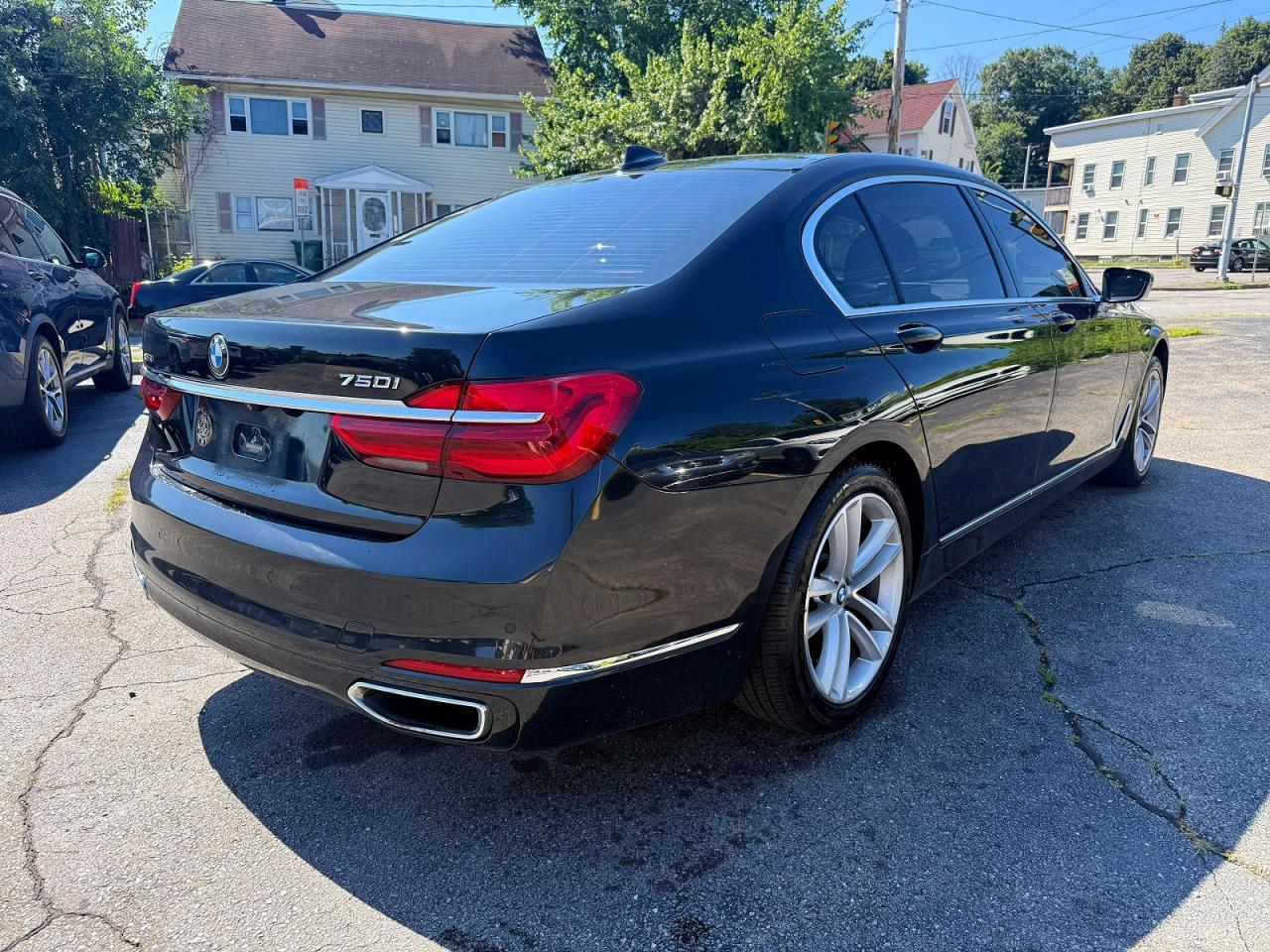 2018 BMW 750 Xi - zdjęcie 3