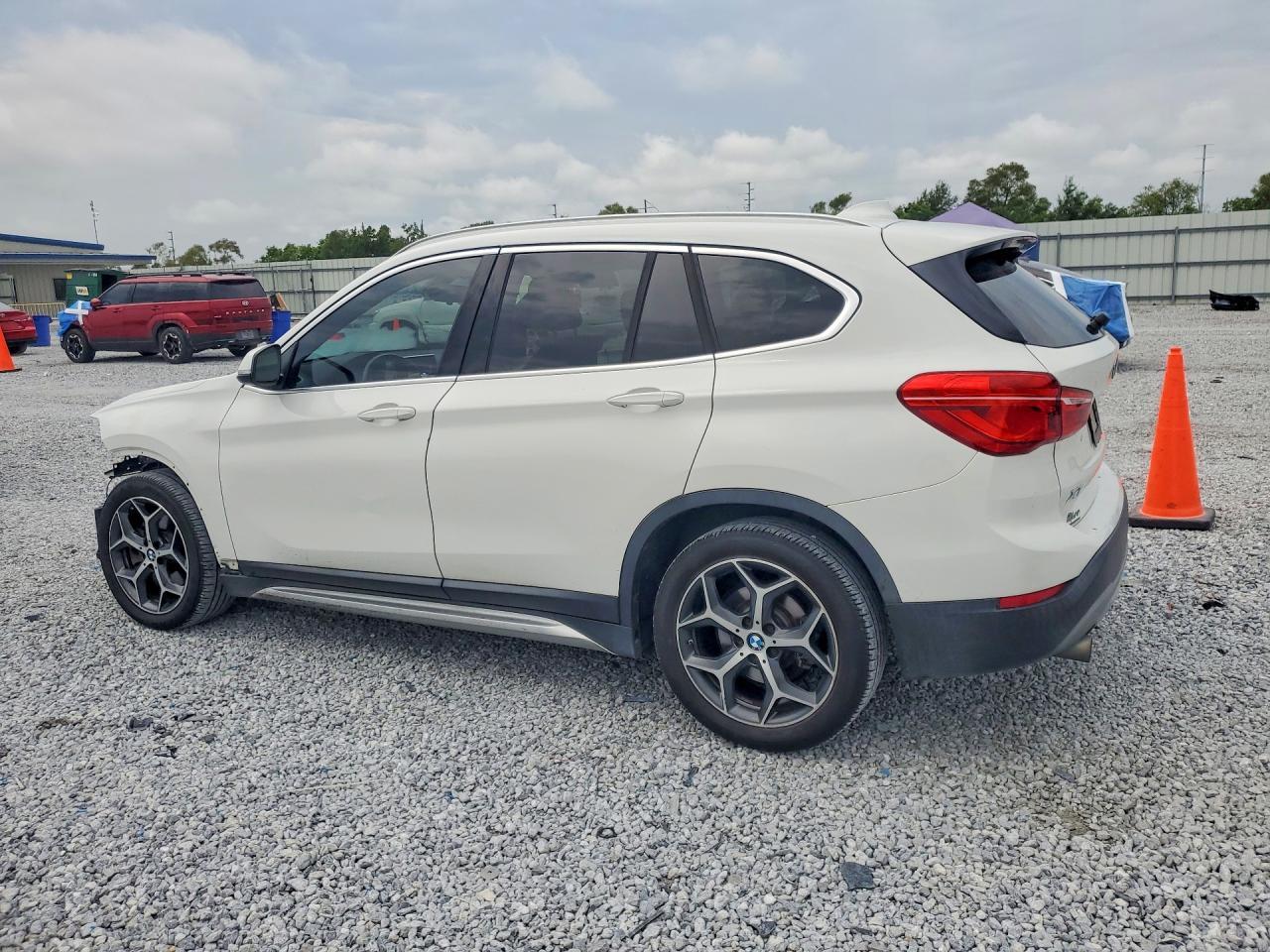 2018 BMW X1 Sdrive28I - zdjęcie 2