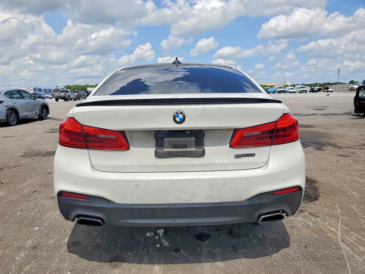 2019 BMW 530E - zdjęcie 6