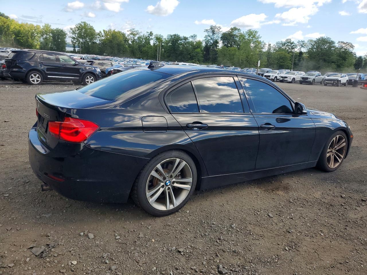 2013 BMW 335 Xi - zdjęcie 3