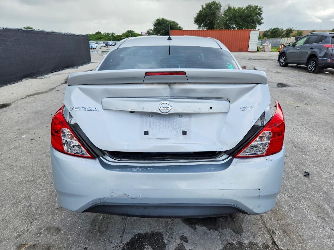 2019 Nissan Versa Sv - zdjęcie 6