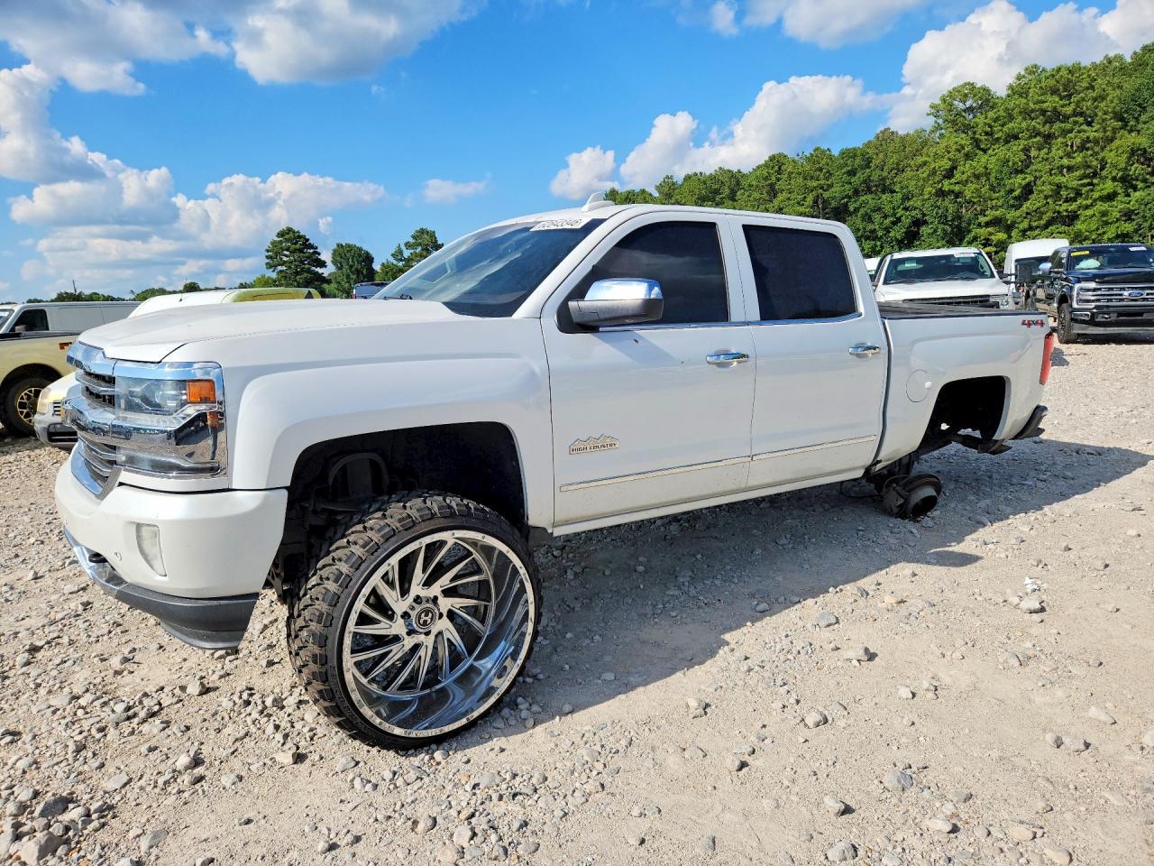 2017 Chevrolet Silverado K1500 High Country - zdjęcie główne