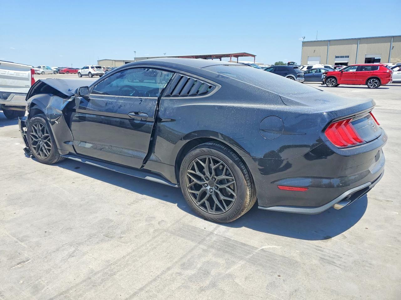 2018 Ford Mustang - zdjęcie 2