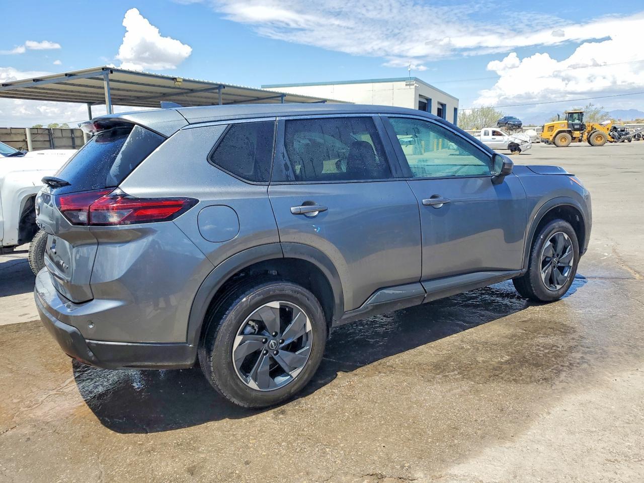 2024 Nissan Rogue Sv - zdjęcie 3