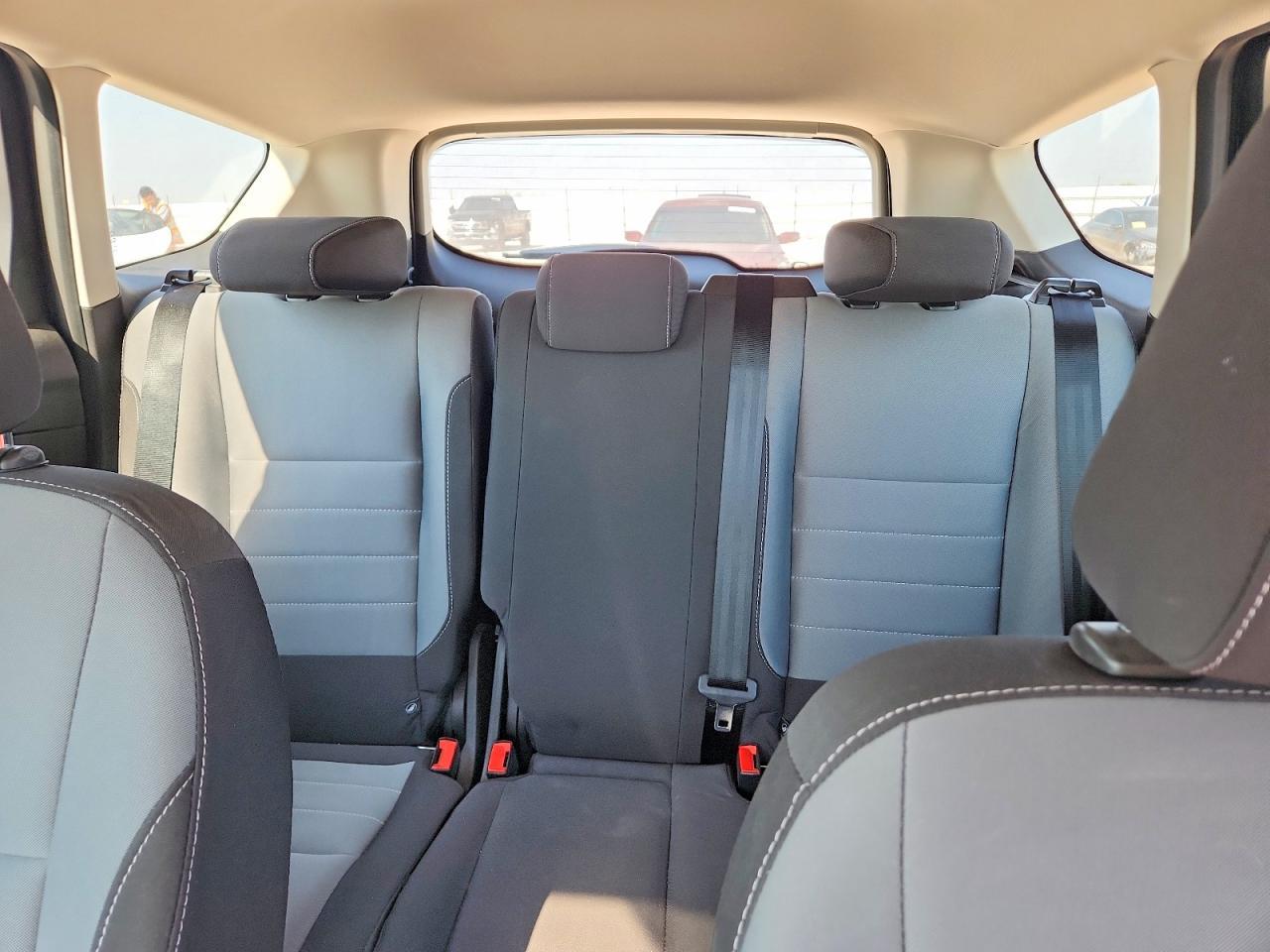 2018 Ford Escape S - zdjęcie 10
