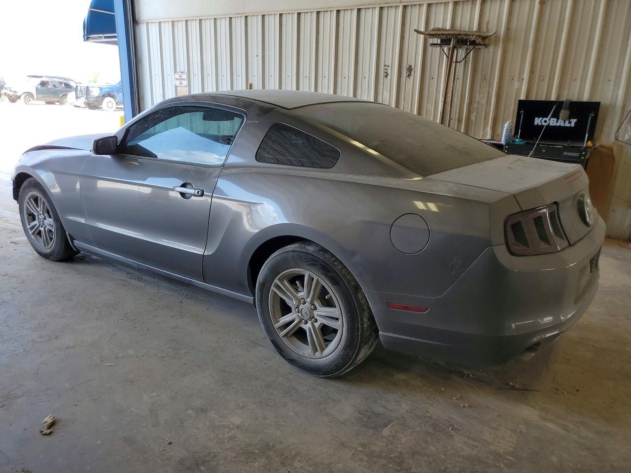 2014 Ford Mustang - zdjęcie 2