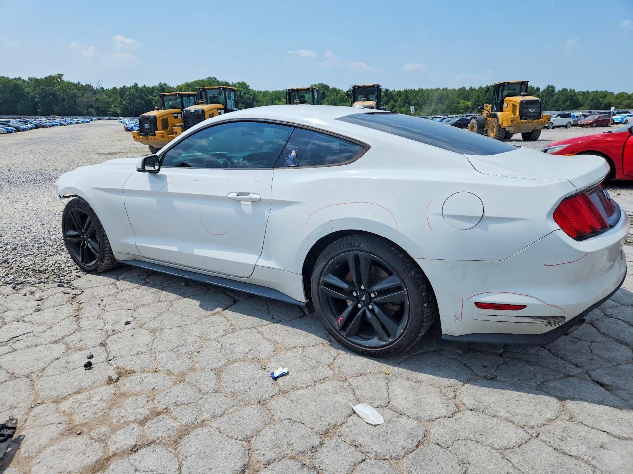 2016 Ford Mustang - zdjęcie 2