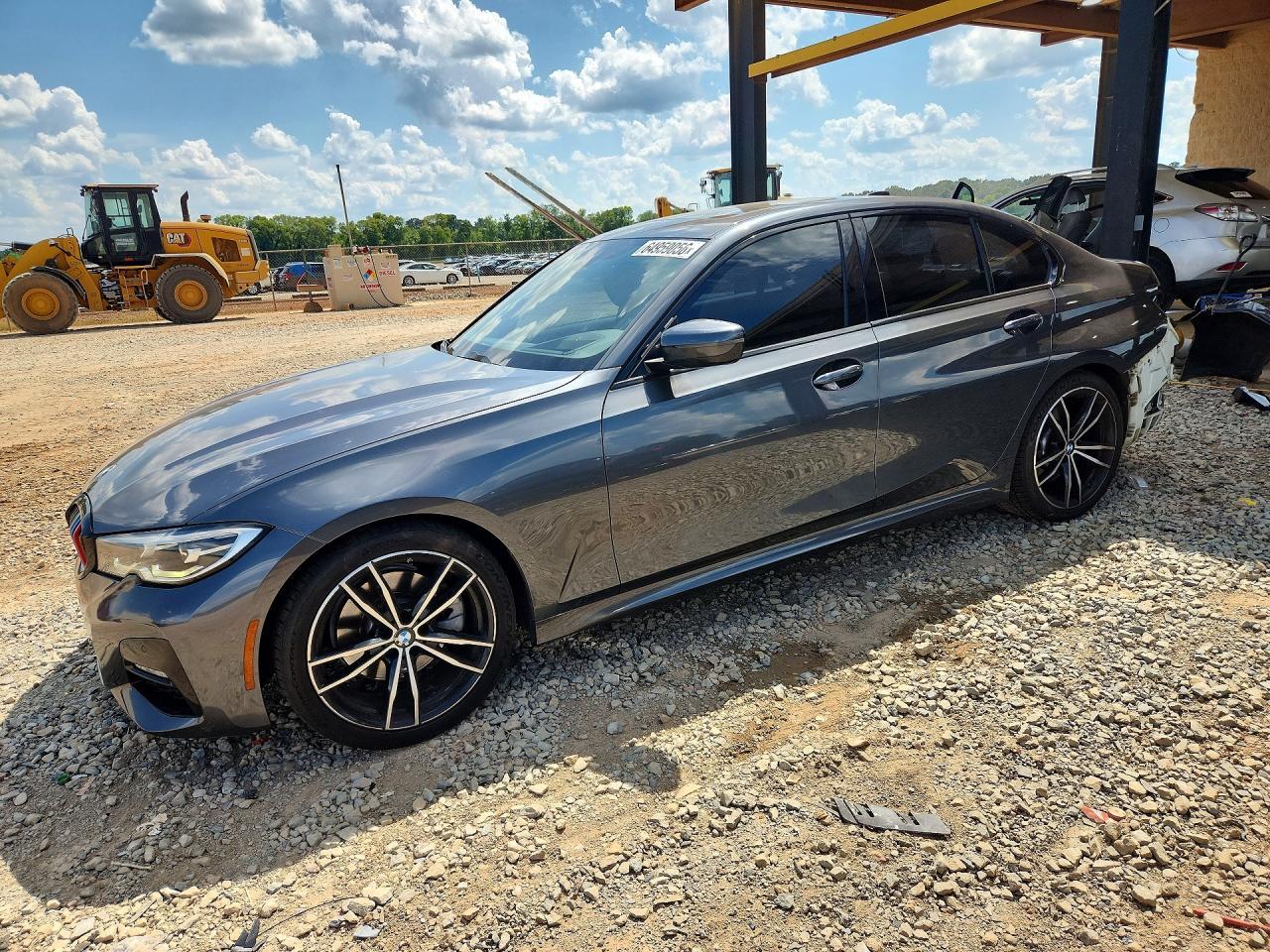 2019 BMW 330I - zdjęcie główne