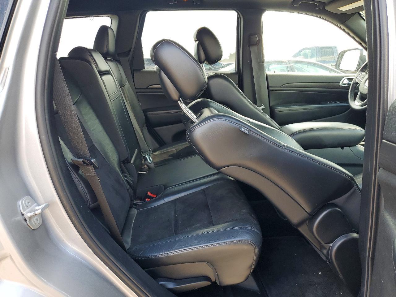 2015 Jeep Grand Cherokee Laredo - zdjęcie 11