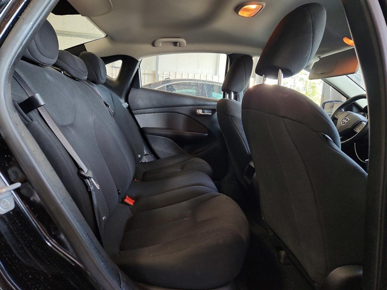 2013 Dodge Dart Se - zdjęcie 10