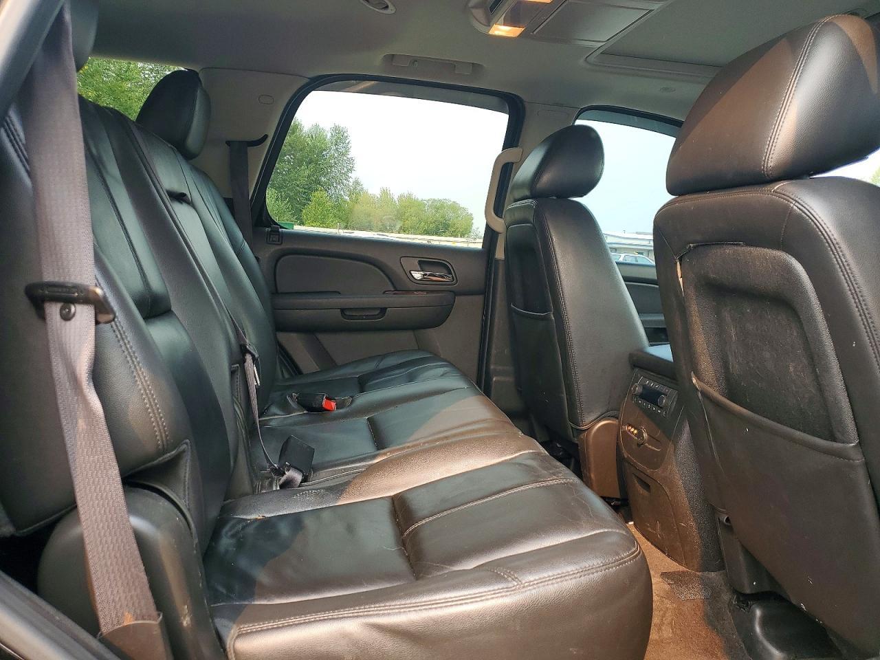 2013 Chevrolet Tahoe K1500 Lt - zdjęcie 11