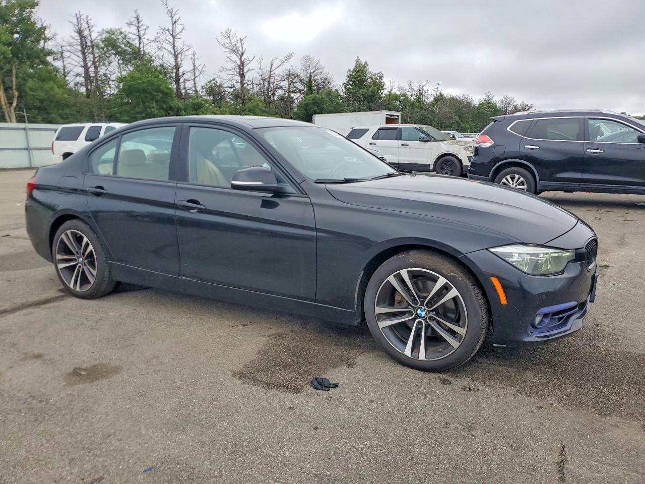 2018 BMW Seria 3 330i - zdjęcie 4