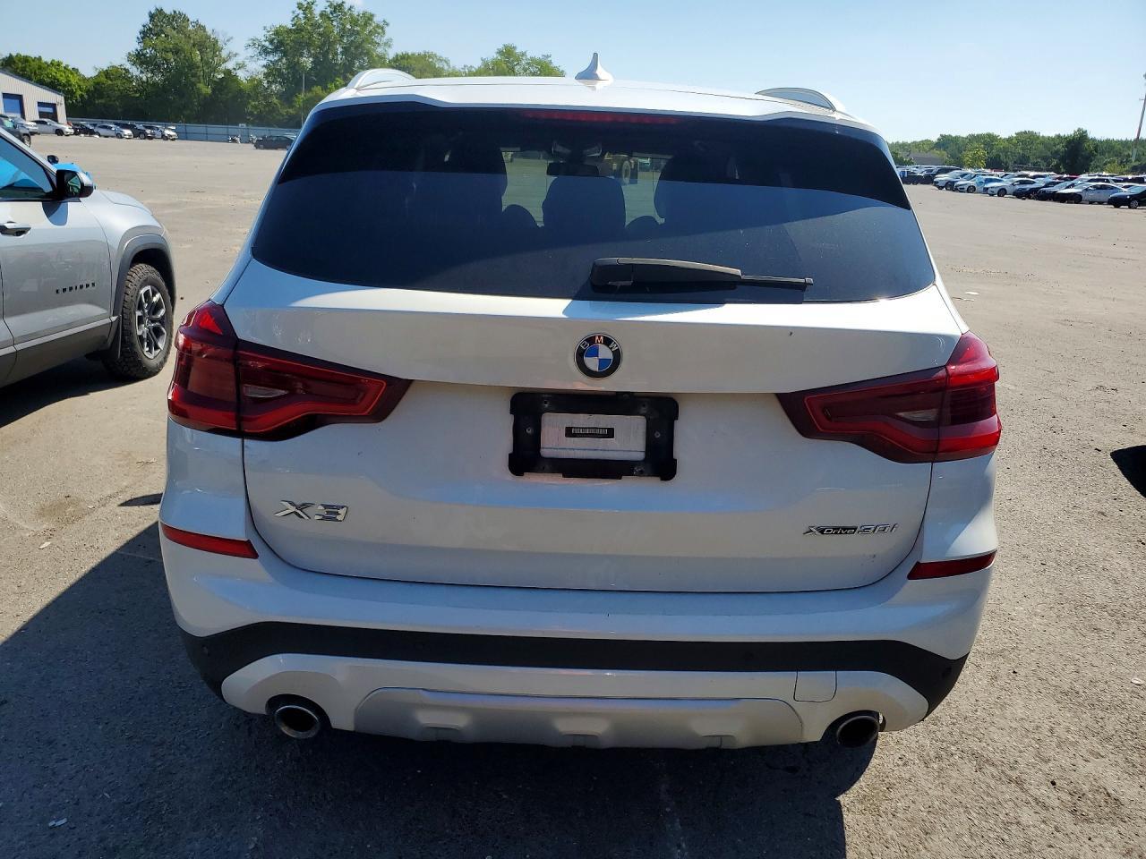 2021 BMW X3 xDrive30I - zdjęcie 6