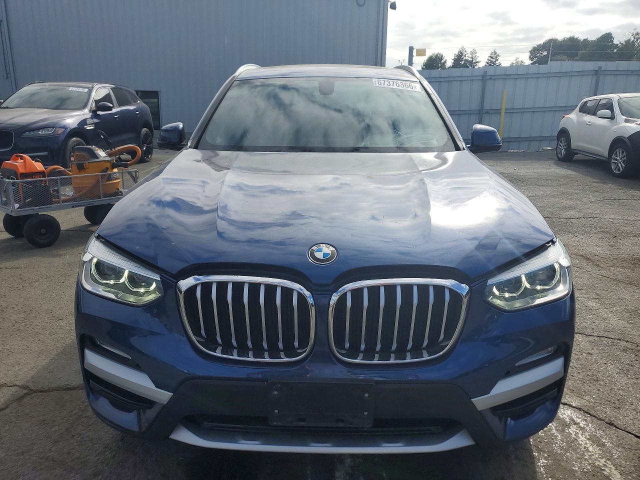 2018 BMW X3 xDrive30I - zdjęcie 5