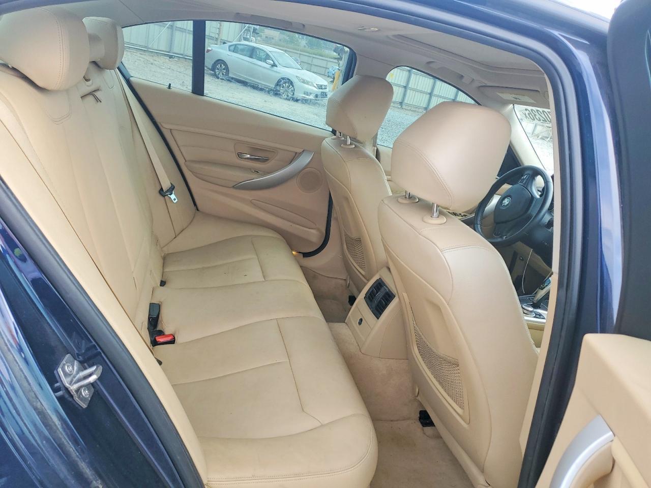 2013 BMW 328 I - zdjęcie 10
