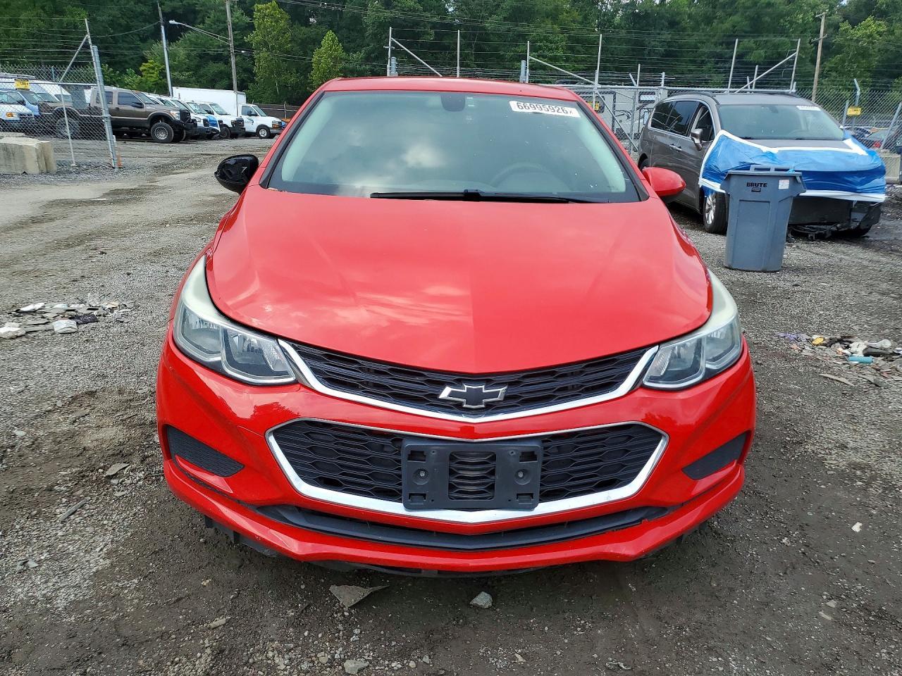 2018 Chevrolet Cruze Ls - zdjęcie 5