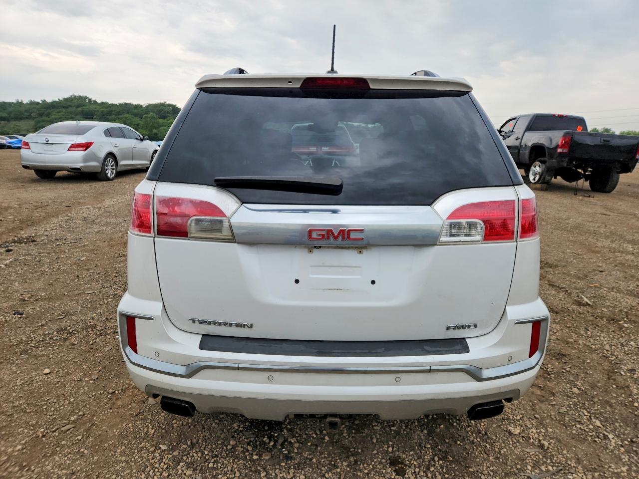 2016 GMC Terrain Denali - zdjęcie 6