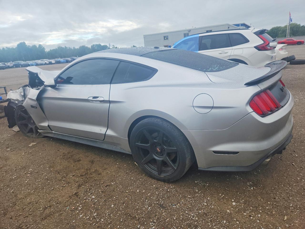 2017 Ford Mustang Gt - zdjęcie 2