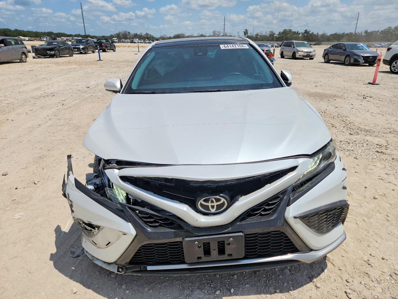 2021 Toyota Camry Xse - zdjęcie 5