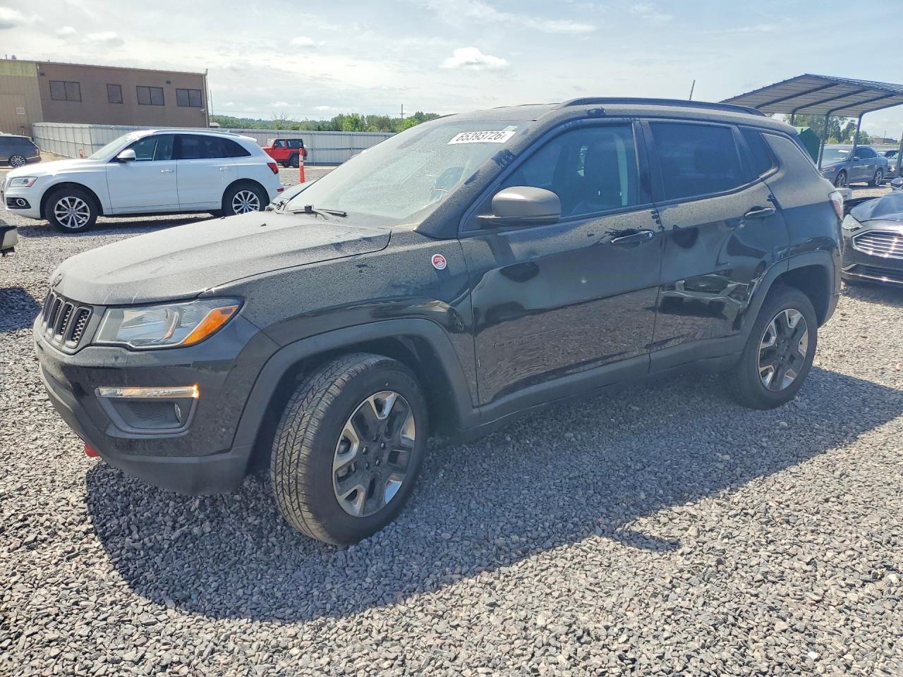 2018 Jeep Compass Trailhawk - zdjęcie główne