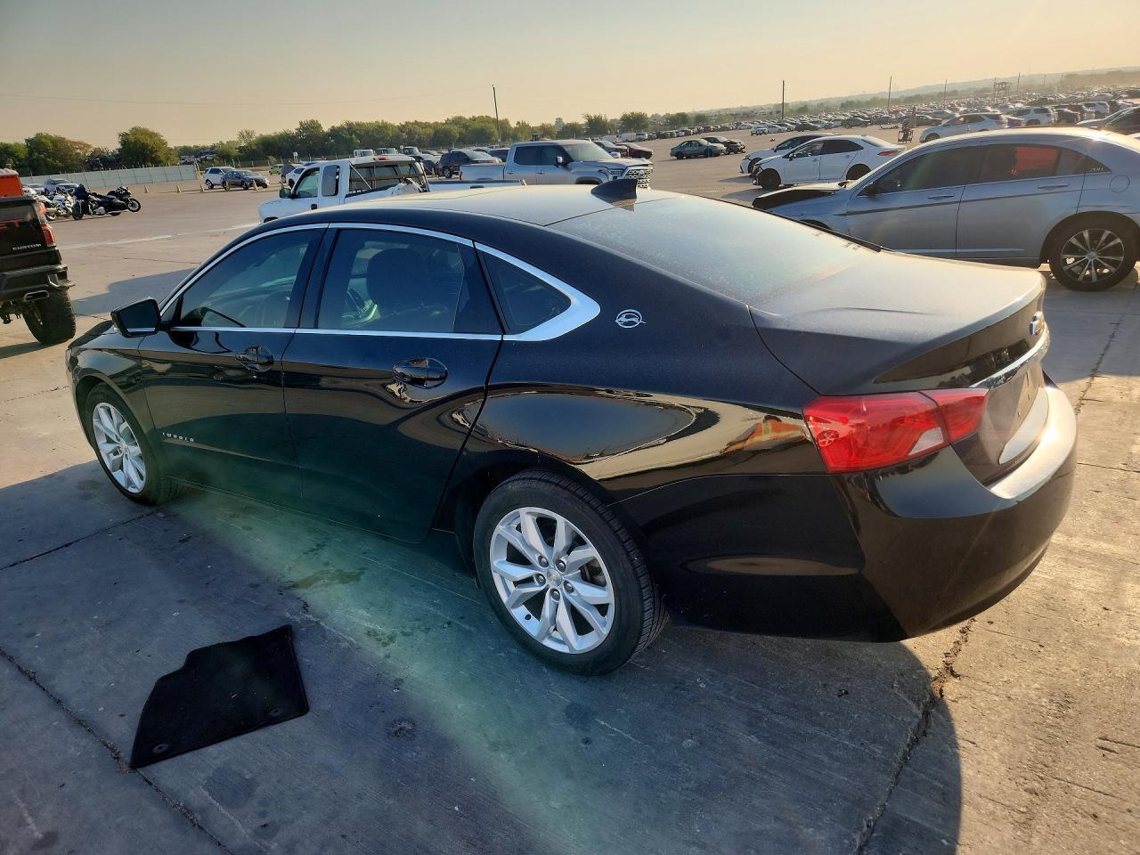 2017 Chevrolet Impala Lt - zdjęcie 2