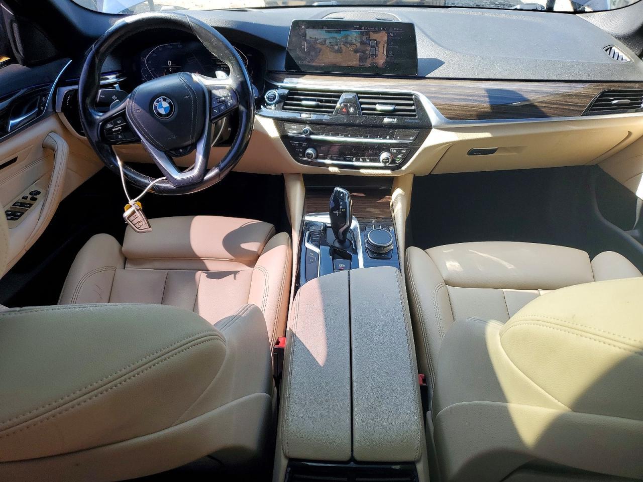 2020 BMW 530 I - zdjęcie 8