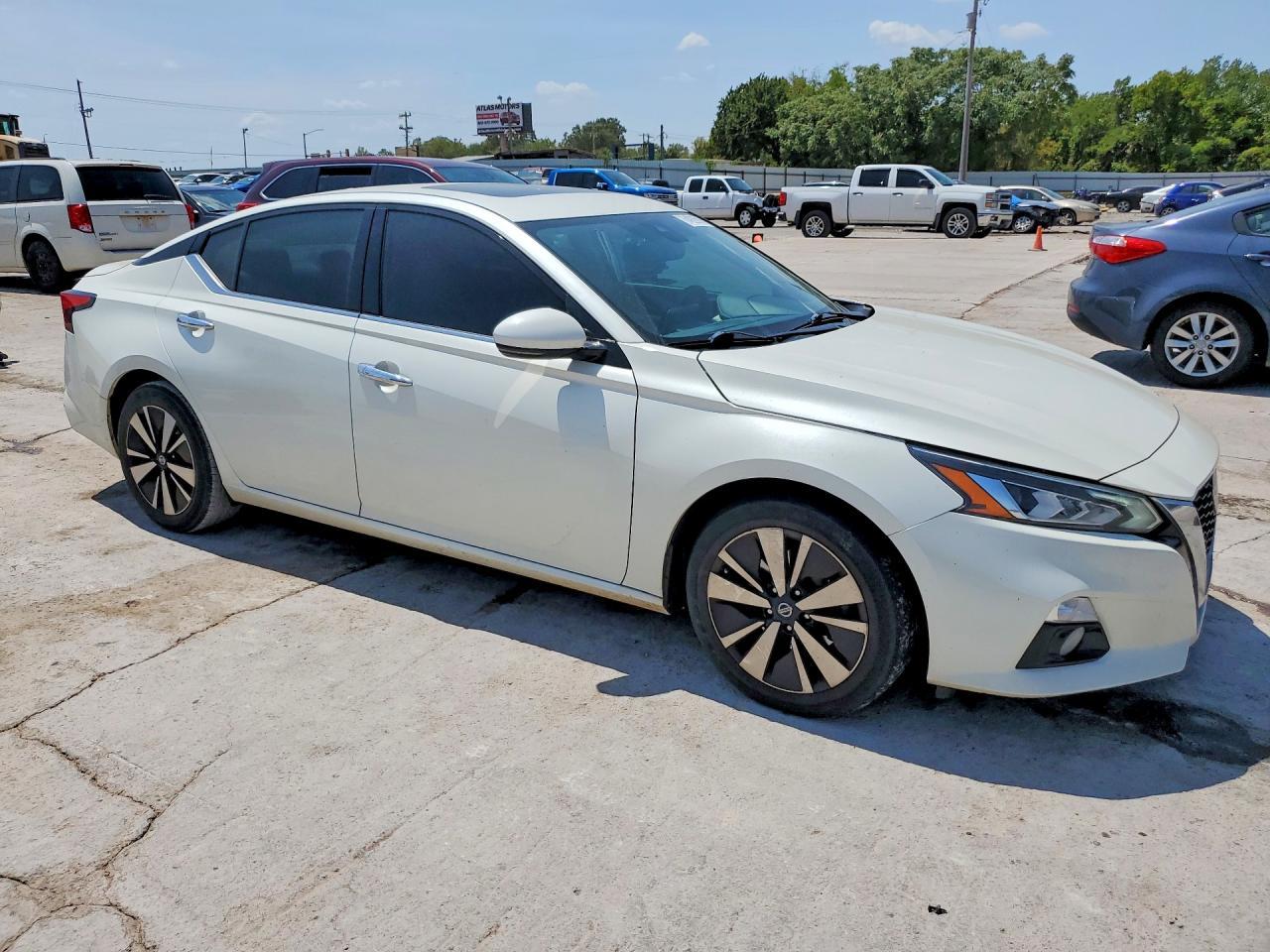 2019 Nissan Altima Sl - zdjęcie 4