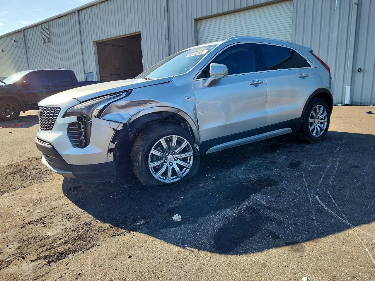 2022 Cadillac Xt4 Premium Luxury - zdjęcie główne