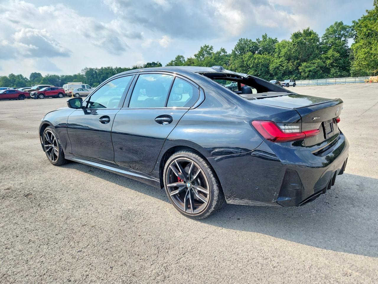 2023 BMW M340Xi - zdjęcie 2