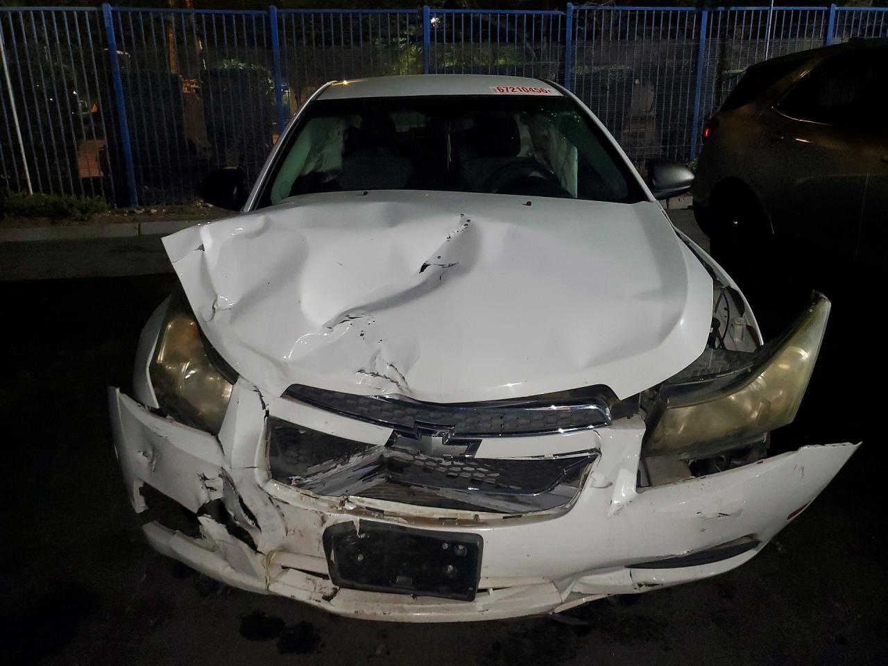 2014 Chevrolet Cruze Ls - zdjęcie 5