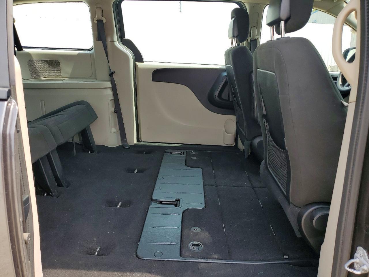 2016 Dodge Grand Caravan Se - zdjęcie 11