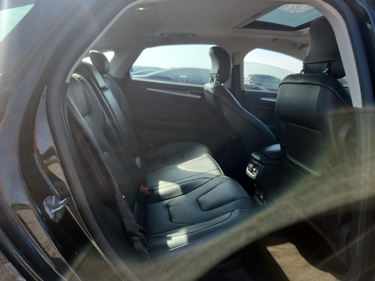 2014 Ford Fusion Titanium Hev - zdjęcie 10