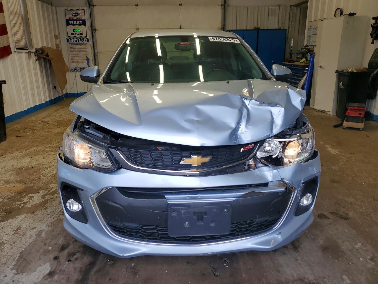 2017 Chevrolet Sonic Lt - zdjęcie 5
