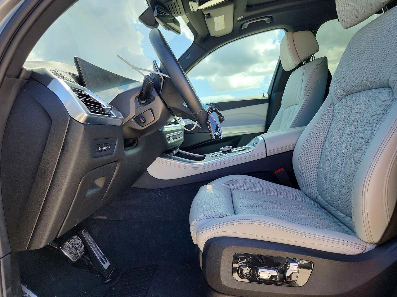 2024 BMW X5 xDrive40I - zdjęcie 7