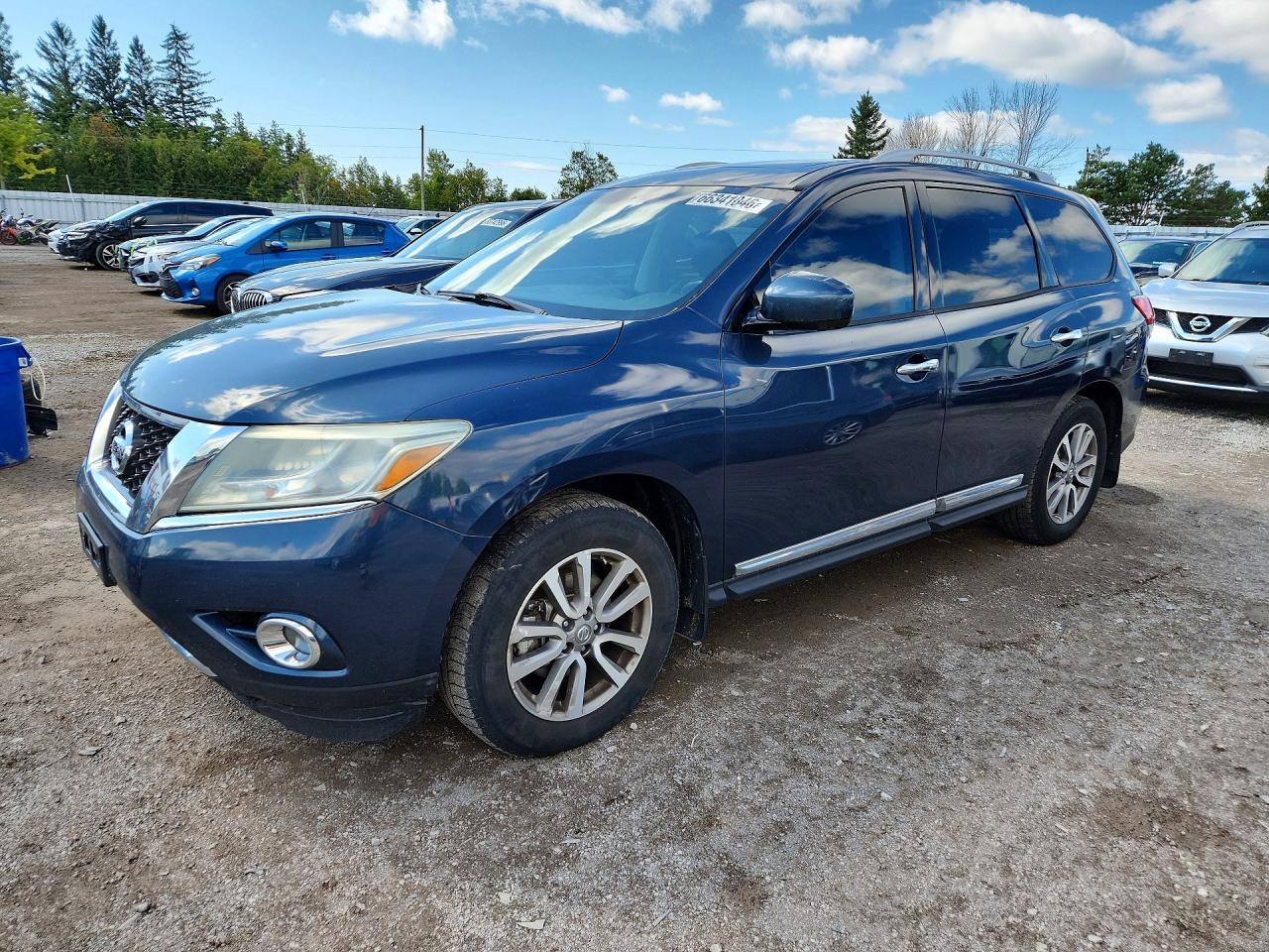 2015 Nissan Pathfinder S - zdjęcie główne